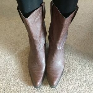 comfortable cowgirl boots